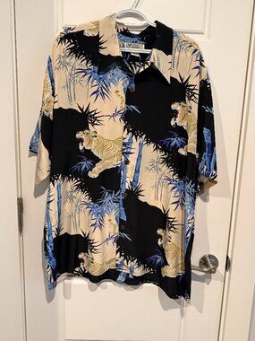 Avanti Tiger Motif Black and Cream Silk Hawaiian Shirt, XXL
